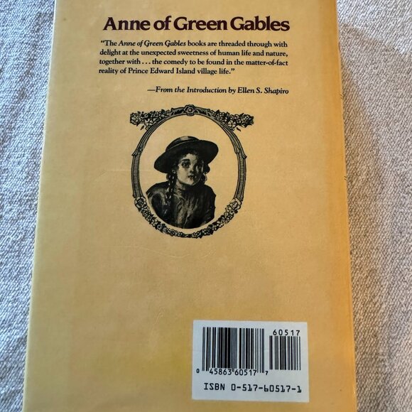 Anne of Green Gables Three Volumes In One 1986 Hardcover Montgomery - Picture 2 of 3